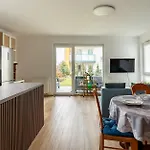 Jasien With Garden By Bookinghost Apartamento *